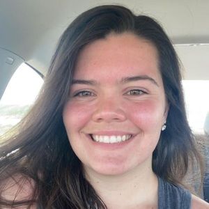 Meet your Posher, Lydia